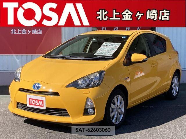 Toyota AQUA 2014-08 208736-0