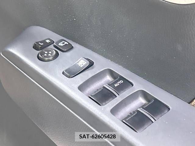 Nissan MOCO 2011-05 324519-7
