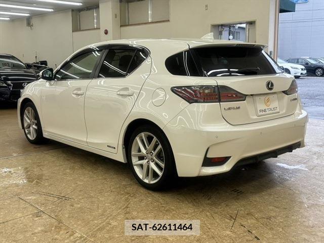 Lexus CT 2014-06 334289-17