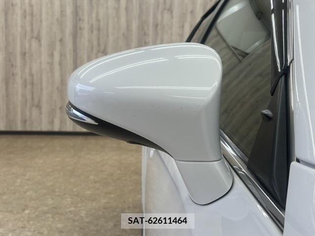 Lexus CT 2014-06 334289-22