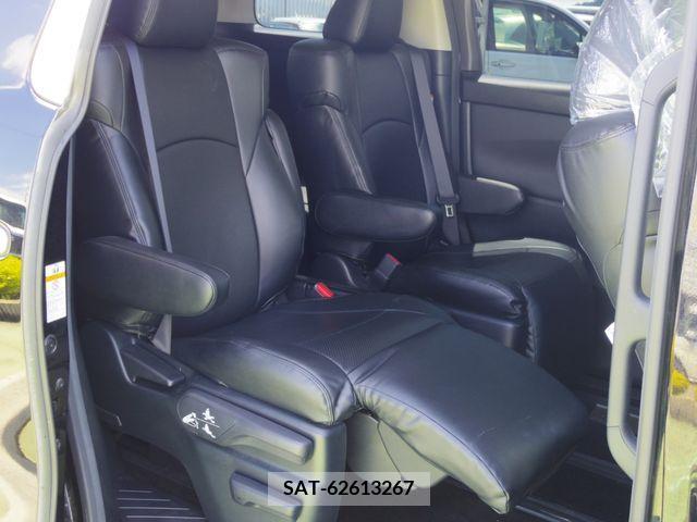 Toyota ALPHARD 2018-09 259056-11
