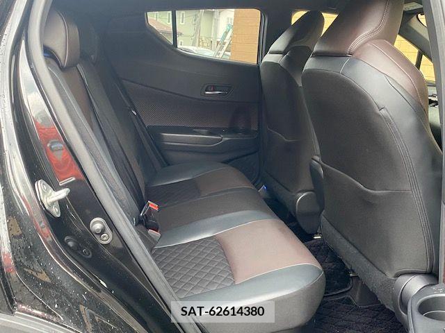 Toyota C-HR 2018-05 265463-3