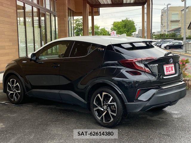 Toyota C-HR 2018-05 265463-8