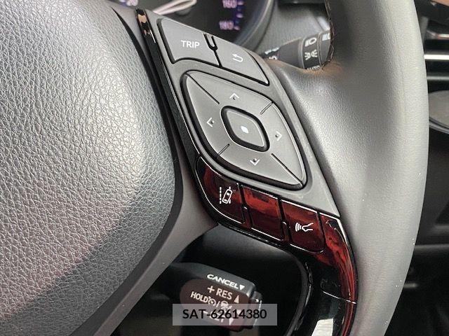 Toyota C-HR 2018-05 265463-21