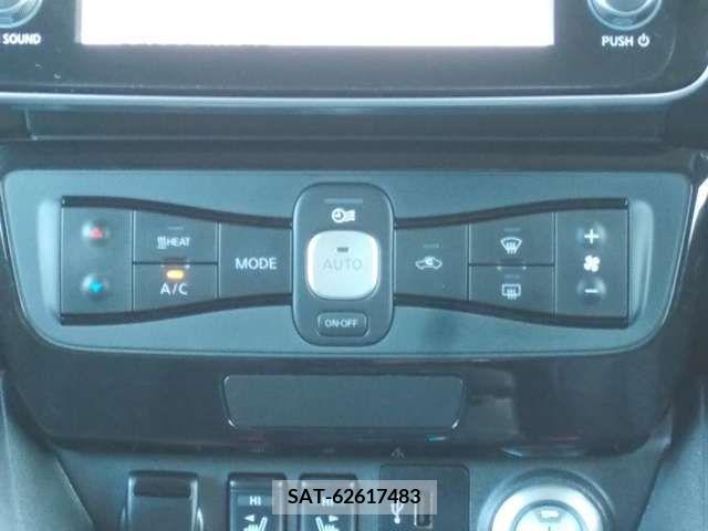 Nissan LEAF 2019-03 225108-11