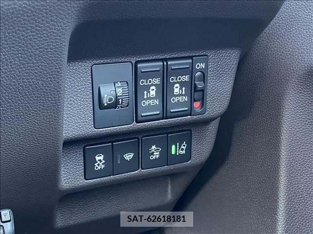 Honda FREED 2023-02 302952-9