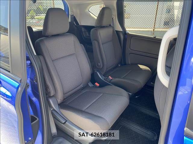Honda FREED 2023-02 302952-8