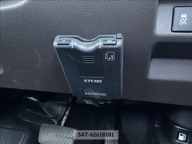 Honda FREED 2023-02 302952-10