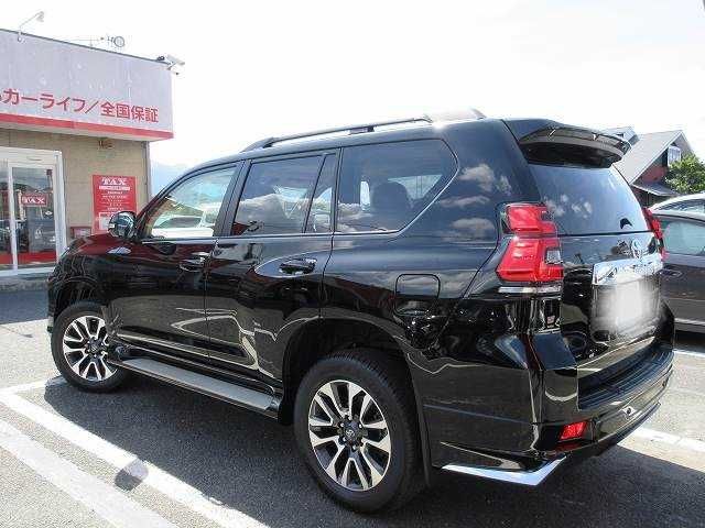 Toyota PRADO 2023-10 18656-2