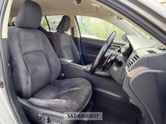 Lexus CT 2016-12 275219-8