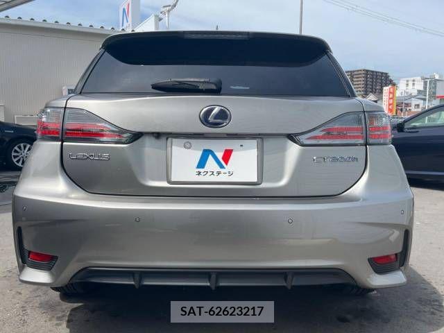 Lexus CT 2016-12 275219-15