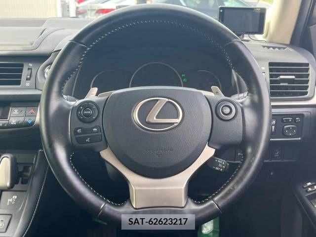 Lexus CT 2016-12 275219-11