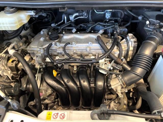 Toyota ESQUIRE 2019-07 190395-18