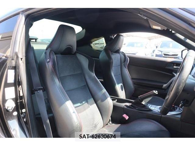 Subaru BRZ 2012-03 220453-12
