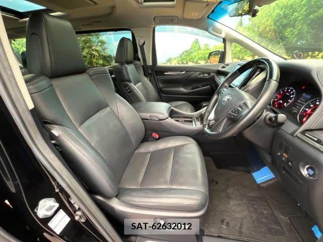 Toyota ALPHARD 2018-10 379197-8