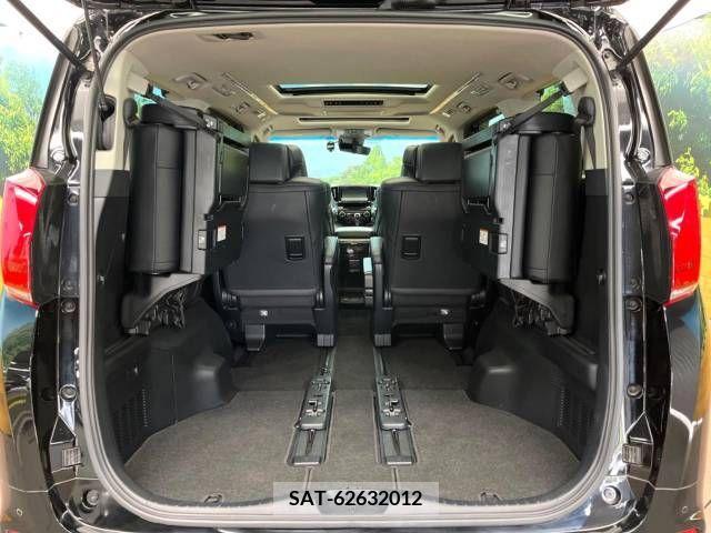 Toyota ALPHARD 2018-10 379197-11