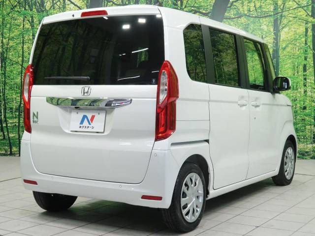 Honda N BOX 2022-03 182324-17