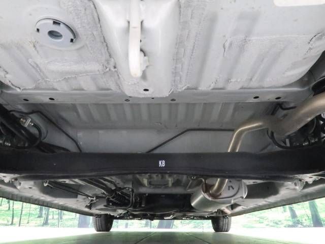 Honda N BOX 2022-03 182324-19