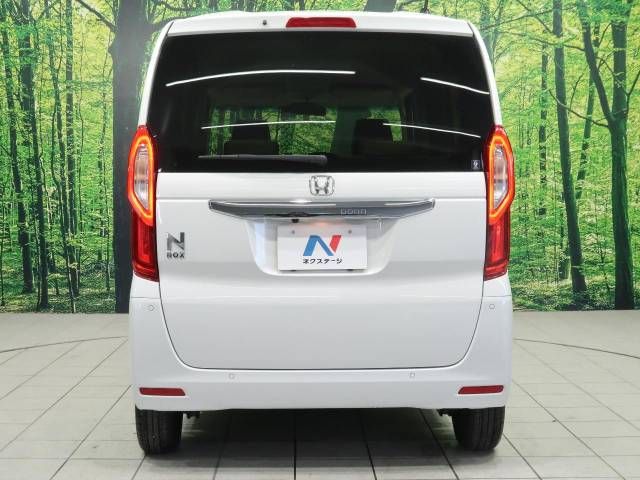 Honda N BOX 2022-03 182324-15