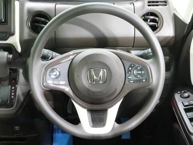 Honda N BOX 2022-03 182324-11