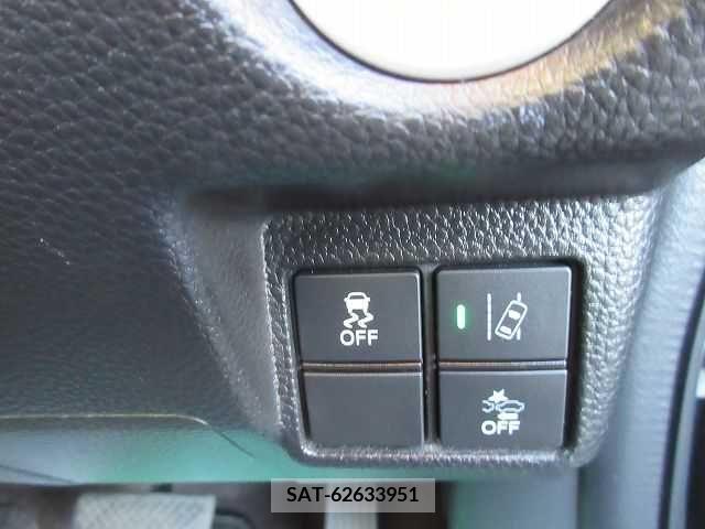 Honda N BOX CUSTOM 2018-03 371925-9