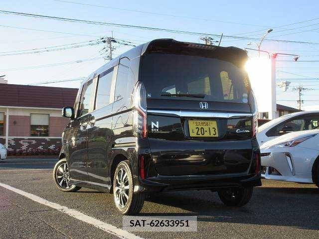 Honda N BOX CUSTOM 2018-03 371925-18