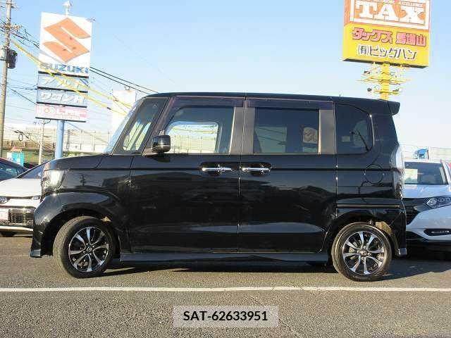 Honda N BOX CUSTOM 2018-03 371925-17