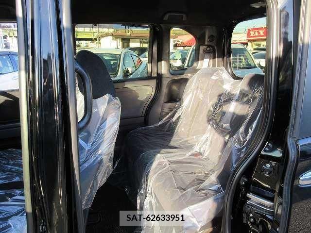 Honda N BOX CUSTOM 2018-03 371925-14