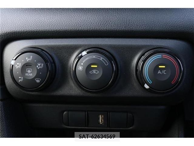 Toyota YARIS 2020-09 202939-13