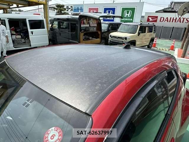 Toyota YARIS 2020-10 304809-4