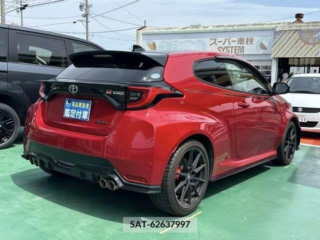 Toyota YARIS 2020-10 304809-2