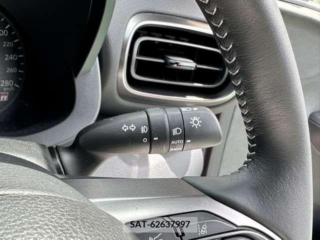 Toyota YARIS 2020-10 304809-16