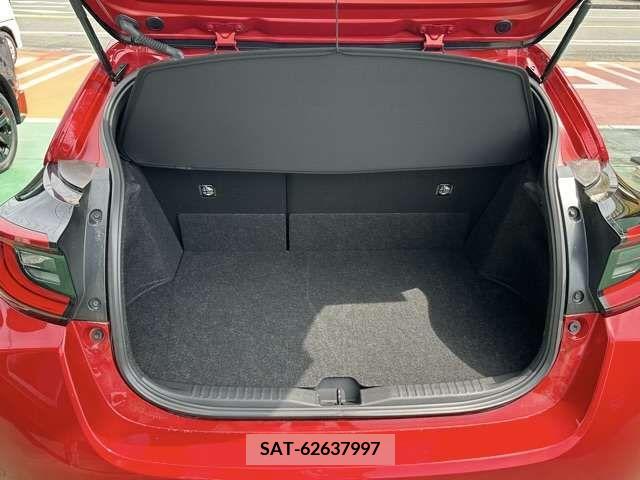 Toyota YARIS 2020-10 304809-9