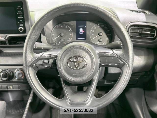 Toyota YARIS 2022-11 340182-11