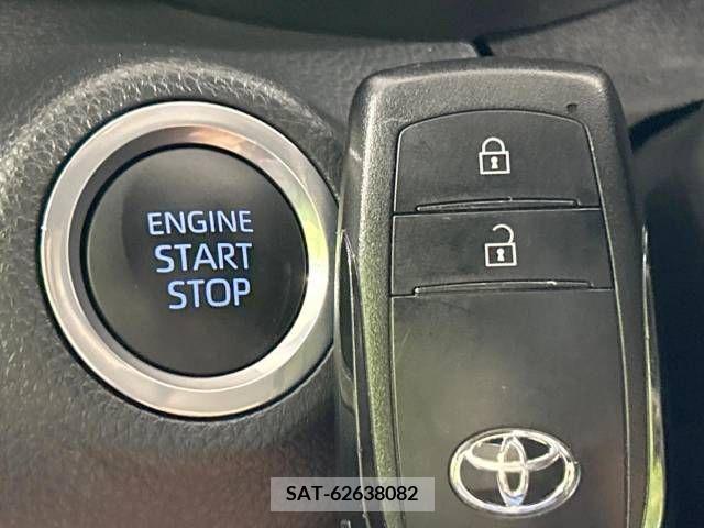 Toyota YARIS 2022-11 340182-5