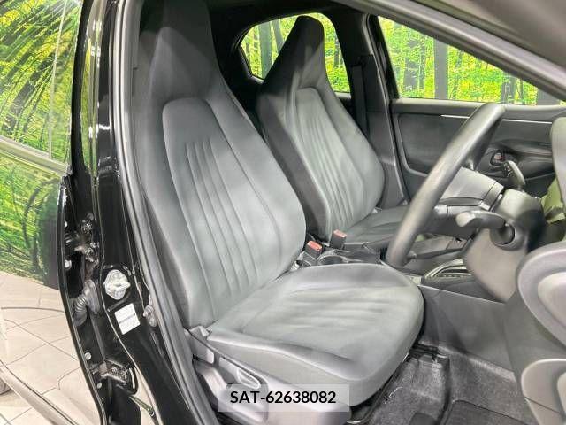 Toyota YARIS 2022-11 340182-8