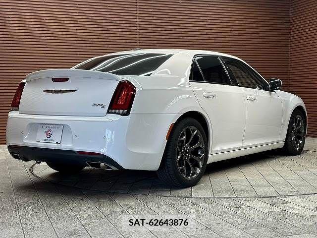 Chrysler 300 2017-09 264232-16