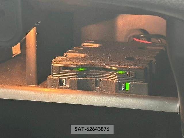 Chrysler 300 2017-09 264232-8