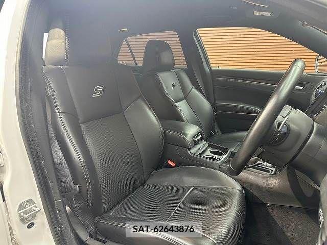 Chrysler 300 2017-09 264232-4