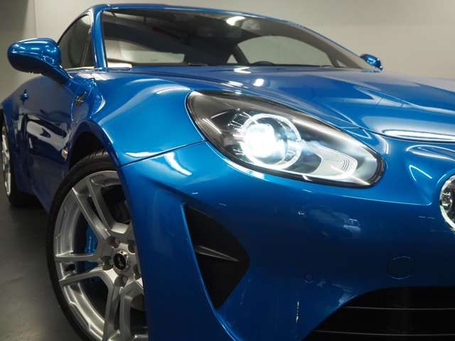 Renault ALPINE 2019-06 24263-7