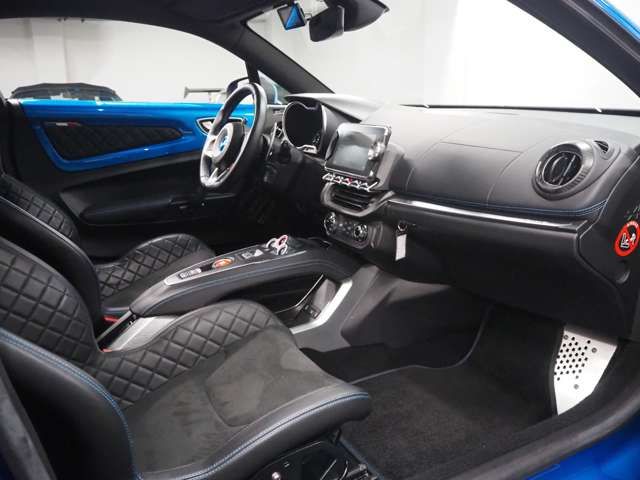 Renault ALPINE 2019-06 24263-13