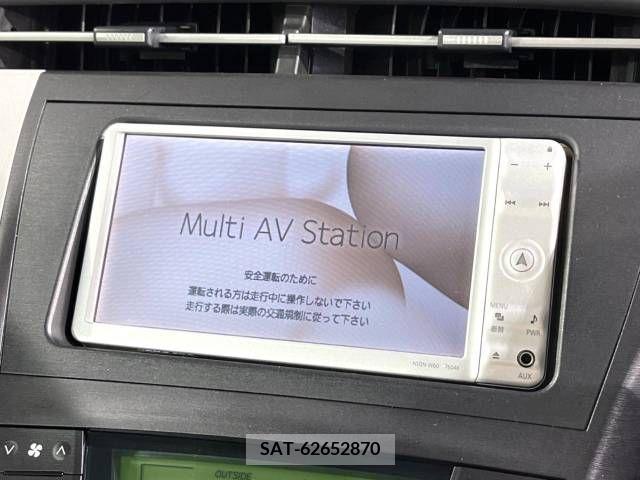 Toyota PRIUS 2010-06 251424-2