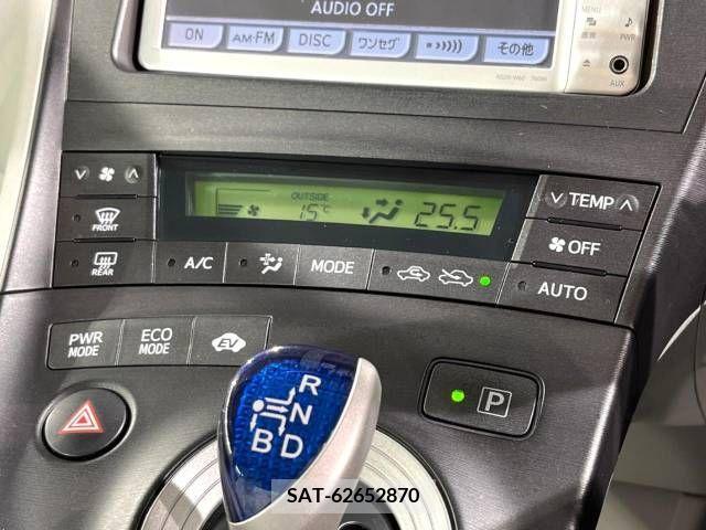 Toyota PRIUS 2010-06 251424-7