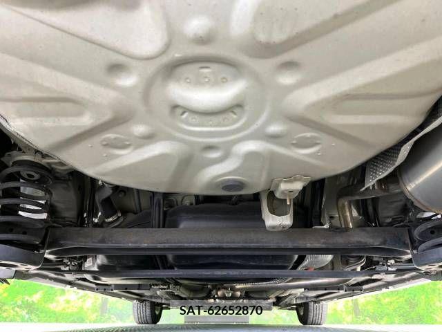 Toyota PRIUS 2010-06 251424-19
