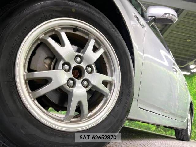 Toyota PRIUS 2010-06 251424-13