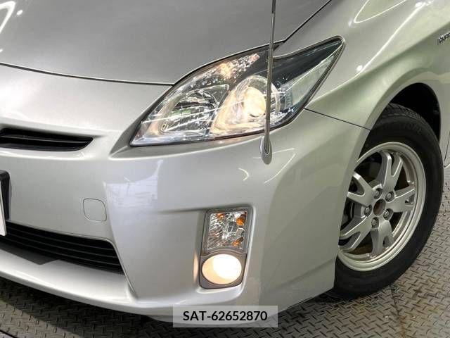 Toyota PRIUS 2010-06 251424-12