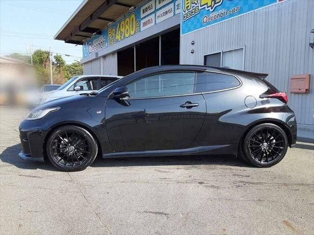 Toyota YARIS 2021-04 19861-7