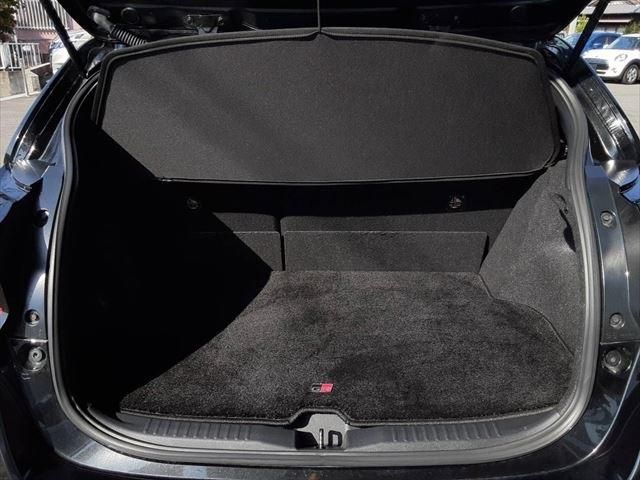 Toyota YARIS 2021-04 19861-23