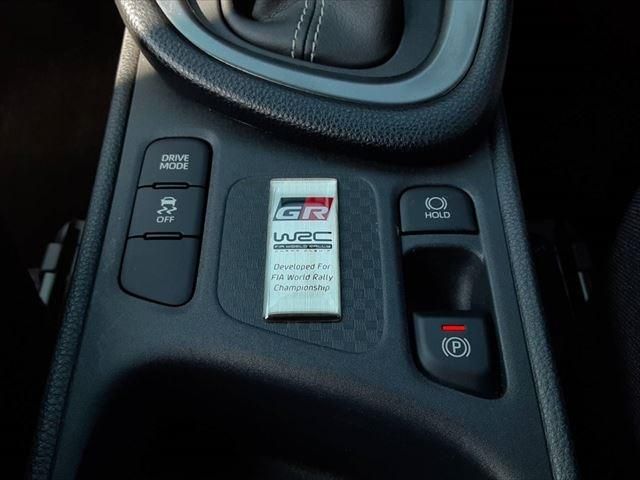 Toyota YARIS 2021-04 19861-29