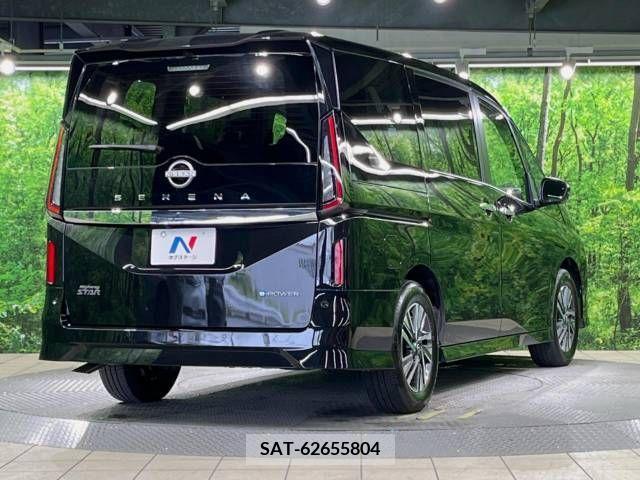 Nissan SERENA 2023-04 367611-18